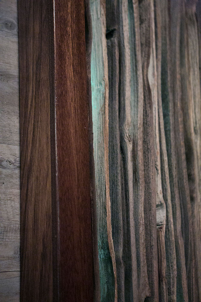 split-cedar-decorative-hanging-wall-piece_2