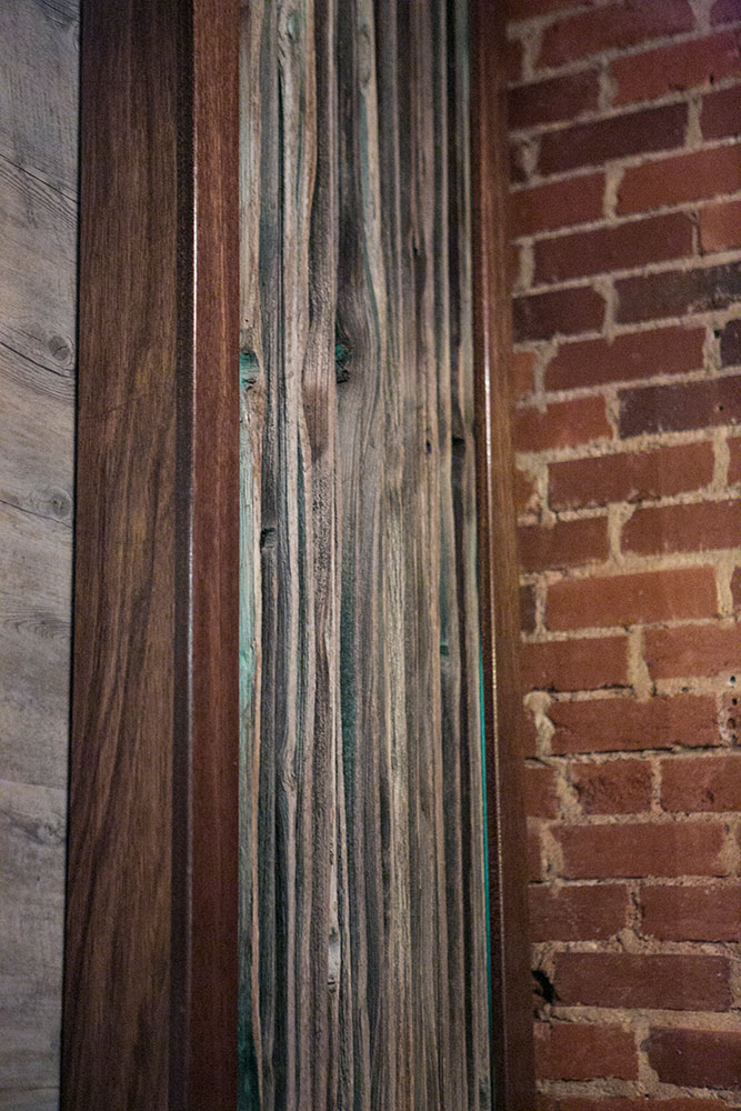split-cedar-decorative-hanging-wall-piece_3